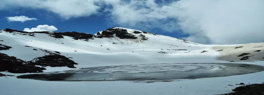 Bhrigu_Lake_in_kullu.webp