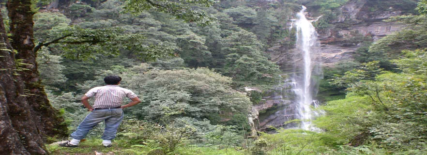 aatri-muni-fall-trek.webp