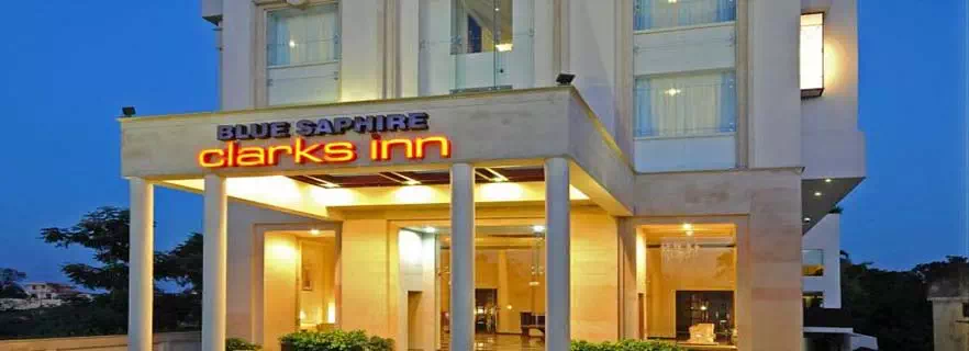 blue-saphire-clarks-inn.webp