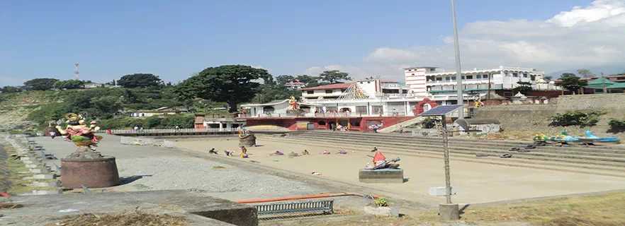 chamunda-devi-sanctuary-in-palampur.webp