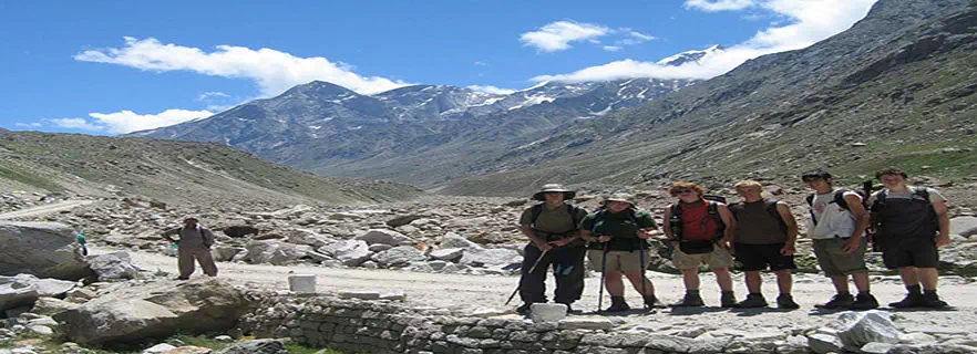 hampta_pass_trek.webp