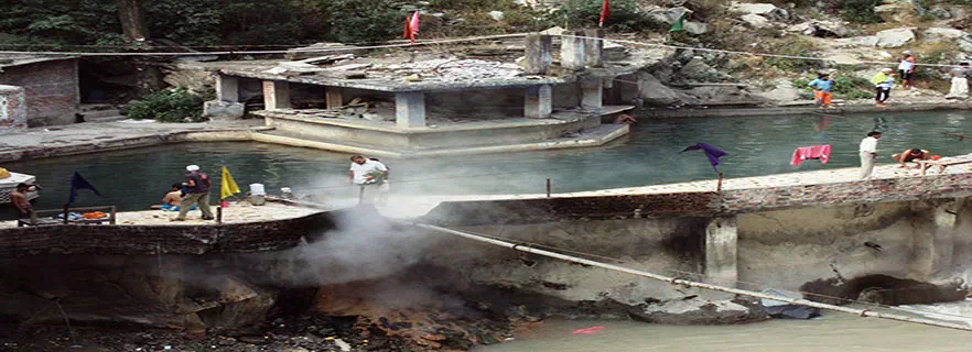 hot_springs_at_manikaran.webp