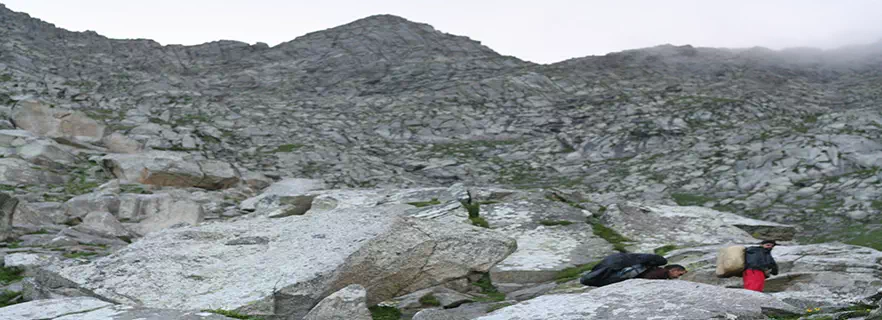 indrahar-pass-kangra.webp
