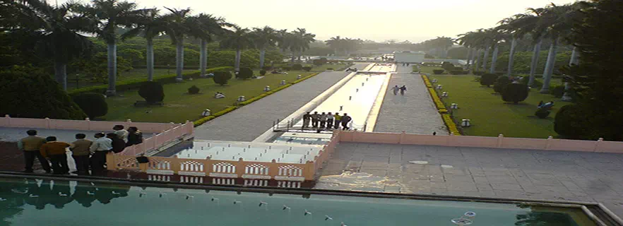 mughal_garden.webp