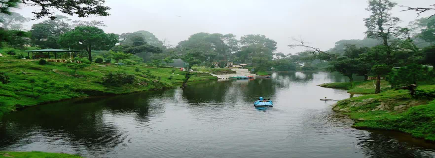 places-to-visit-in-lansdowne-in-august.webp