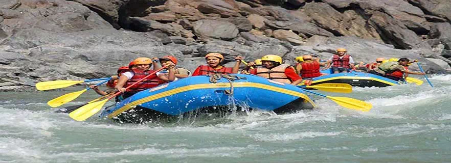 rafting-on-ganga-river-pauri.webp