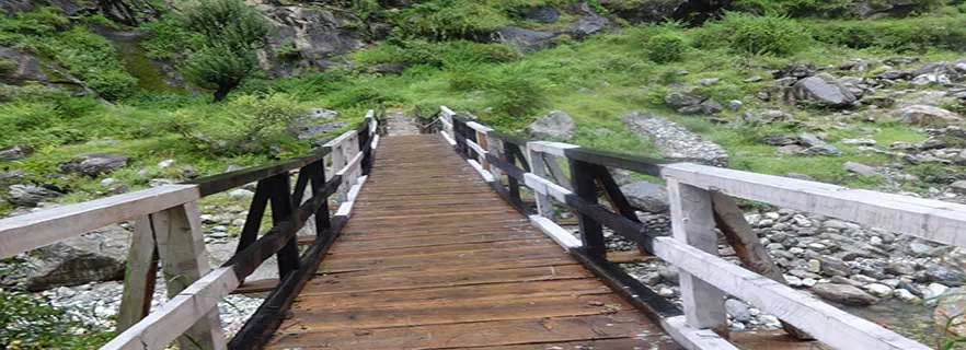 tirthan_valley.webp