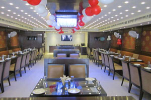 Le Central Hotel