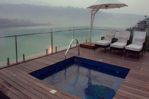 Ganga Kinare Hotel