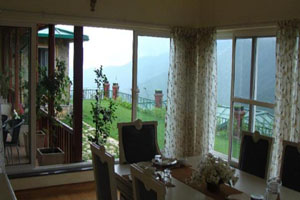  Hotel Surya  