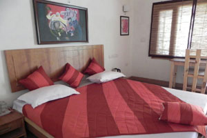  Hotel Surya  