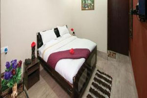  Hotel Surya  