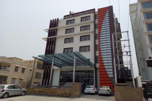 Hotel Crystal Ganga Height