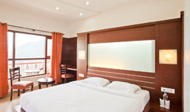 Lake View Room
