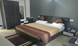 Royal Room