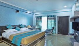 Super Royal Room