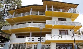Nainital Hotels near Naini lake