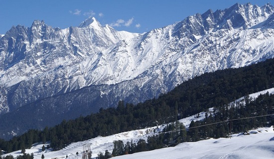 auli snow view trek