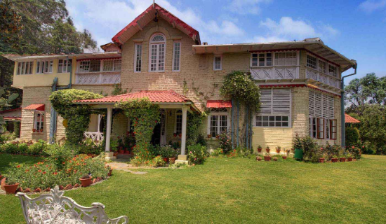 Hotel Arif Castles