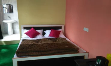popular badrinath hotels