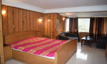 hotels in nainital mall road
