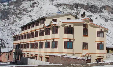 popular badrinath hotels