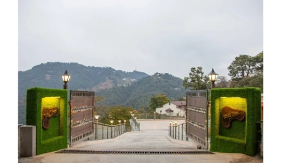 Corbett Christmas Tour Packages