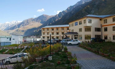 popular badrinath hotels