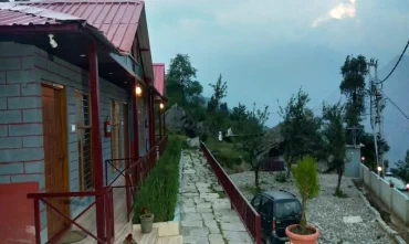 popular rishikesh hotels