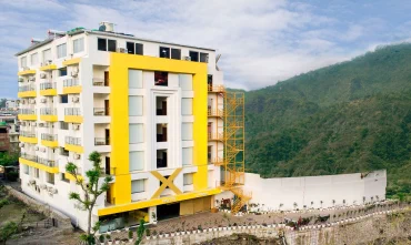 popular rishikesh hotels