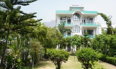 popular rishikesh hotels
