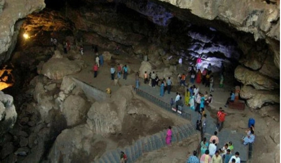 Patal Bhuvenshwar cave tour packages
