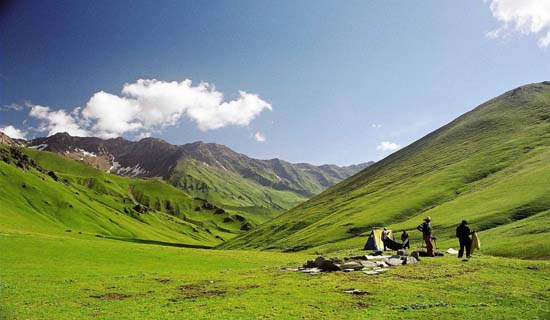 Uttarakhand trekking hiking tour packages 